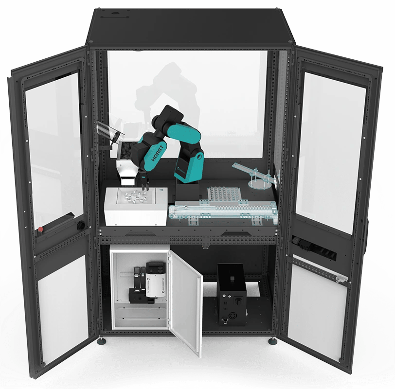 Ein offener Horst Cube. Im Inneren befindet sich ein Horst 600 welche Teile vereinzelt.